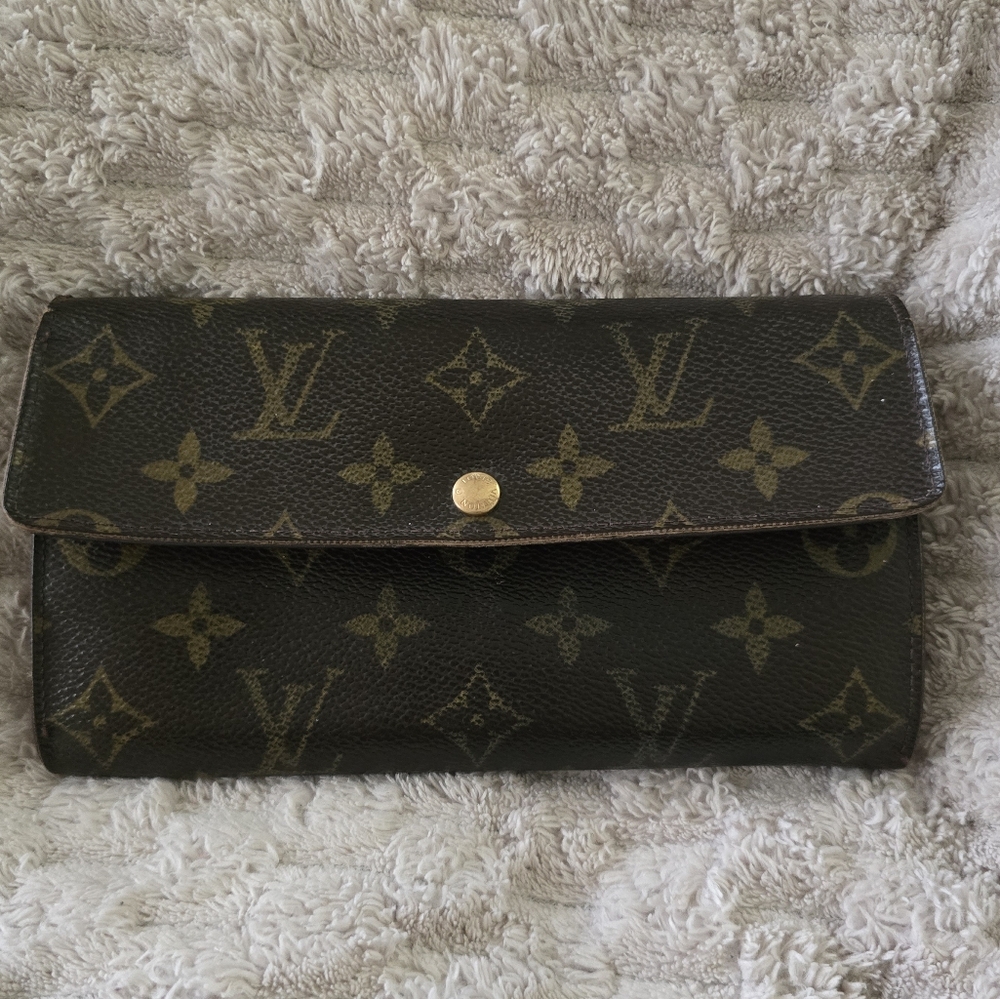 Louis Vuitton Monogram Canvas Brown Clutch Wallet